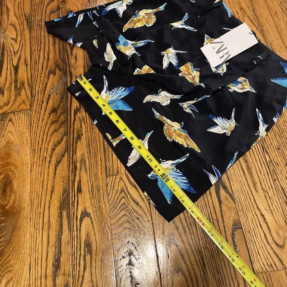 NWT Womans ZARA Tropical Print Shorts Baggy Parrot Size L - Picture 10 of 16